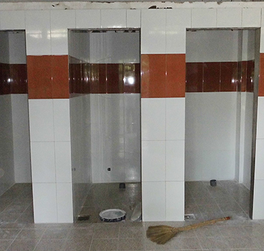 Thi công dãy nhà WC Trường Trung Học Thực Hành Q.9, Tp.HCM