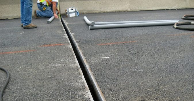 Chống thấm khe lún nhà liền kề